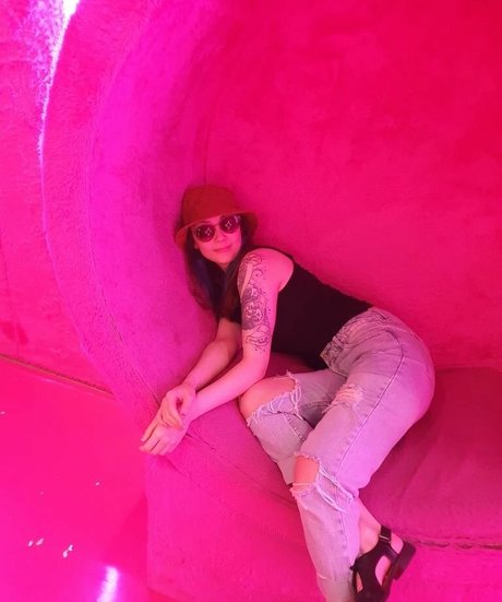 Thais joga model top photos