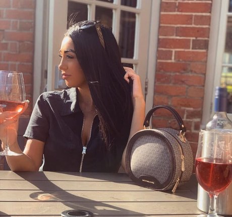 Chloe Reynolds xxx actress pictures