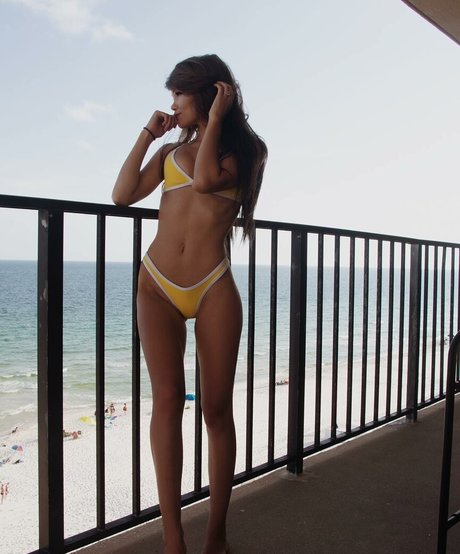 Justfoxii beautiful pornstar photo