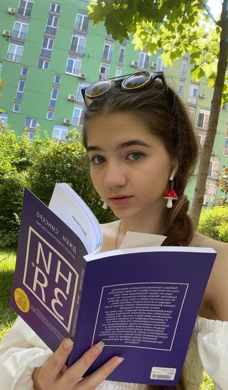 Dana Taranova perfect actress photo