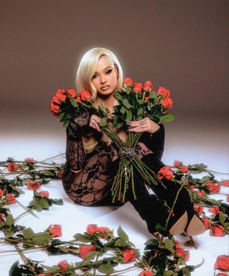 Alabama Barker star best images