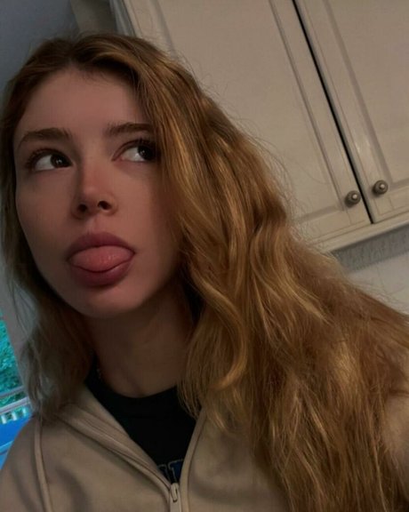 petite onlyfans free nude image