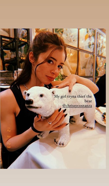 Chrissy Costanza model sexy img