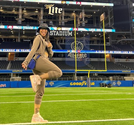 Mia Yim pornstar perfect pictures