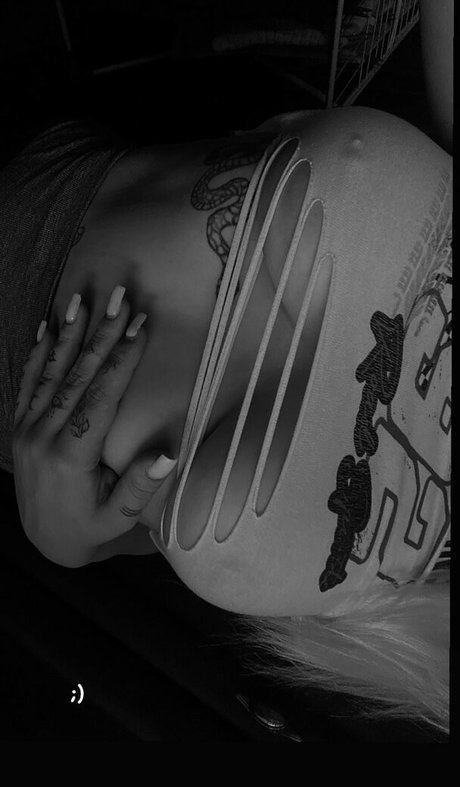 Justyna Czerwinska sexy actress pics