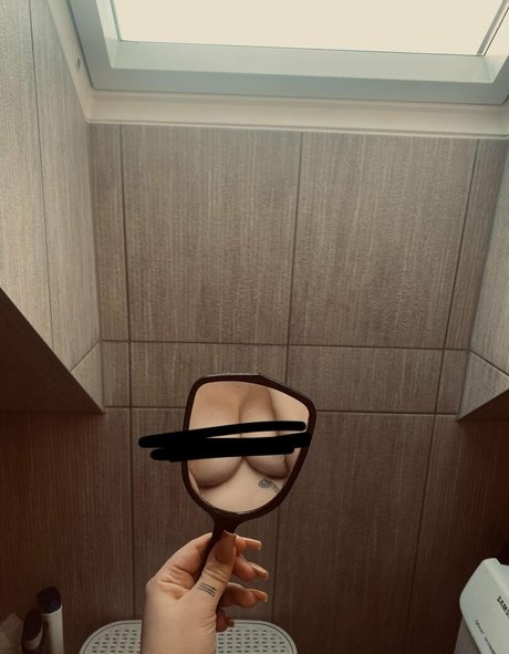 Justyna Czerwinska pornographic model pictures