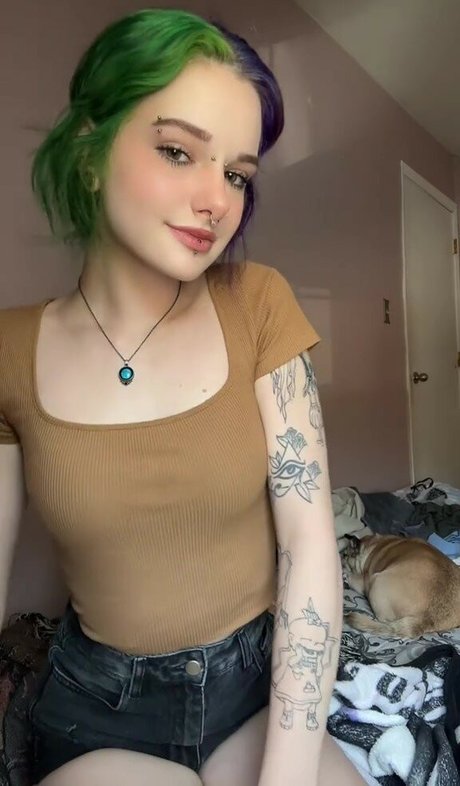 Pissflavoredlemonade xxx star pictures