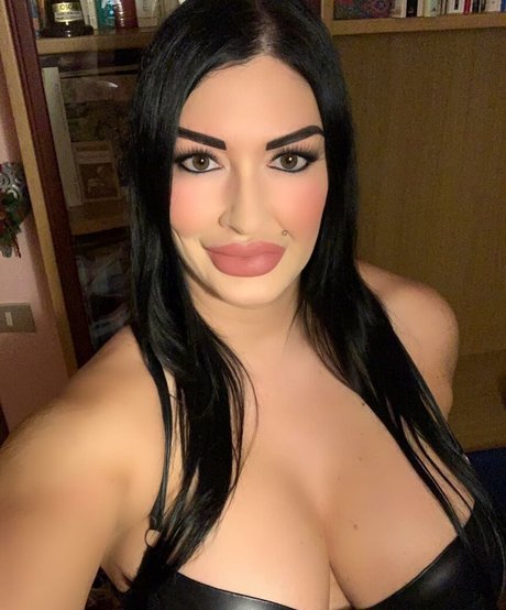 elisabetta mediterraneagirl pretty actress galleries