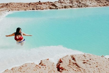 Naty Mari sexy model pic