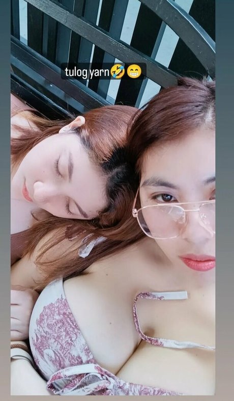 BustyCia nude actress galleries