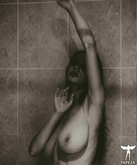 Vikkiraw high quality model photos