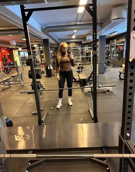 Musarita perfect model galleries