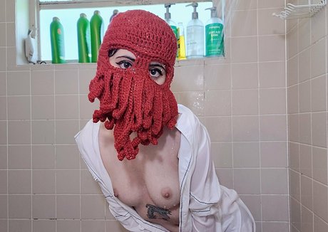 Mako buns hot actress picture