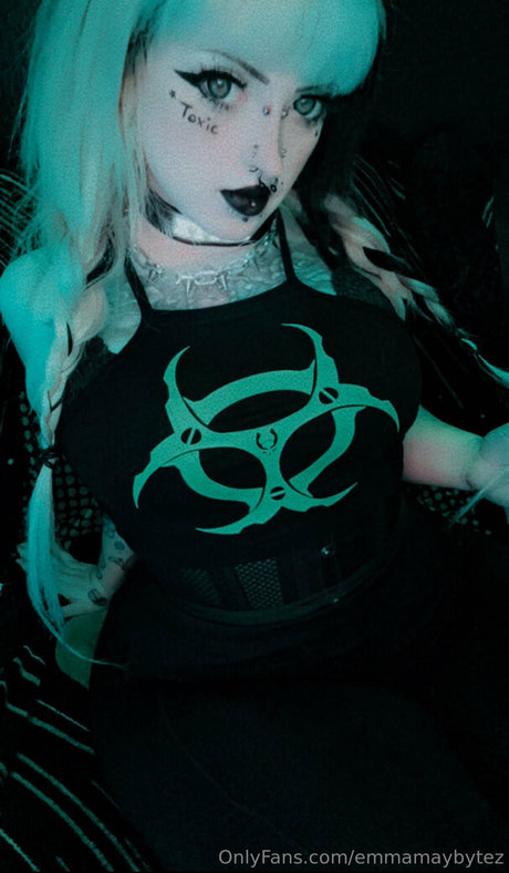 Emmamaybyte xxx star photos