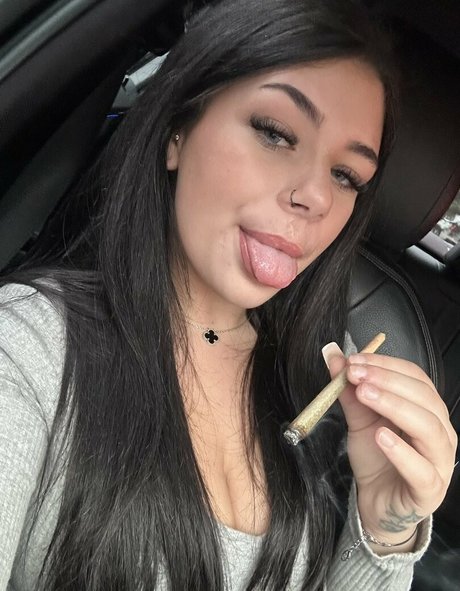 babyliv18 actress pictures