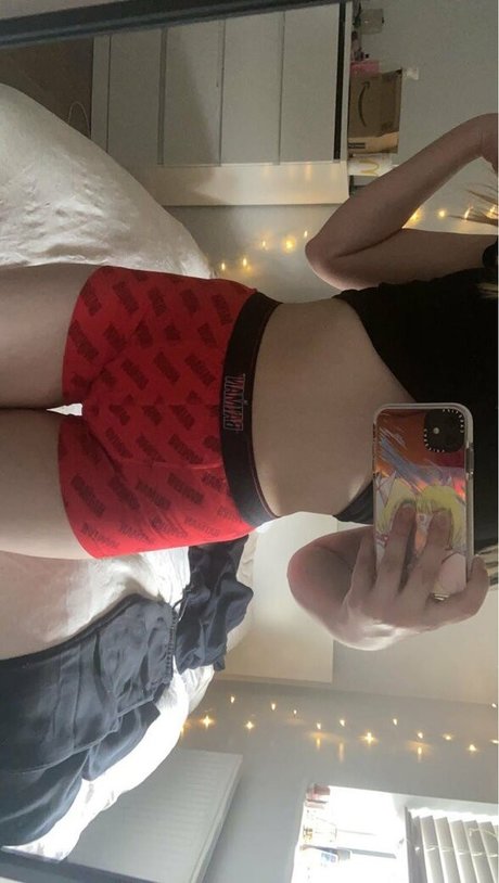 Allykitti xxx model photos