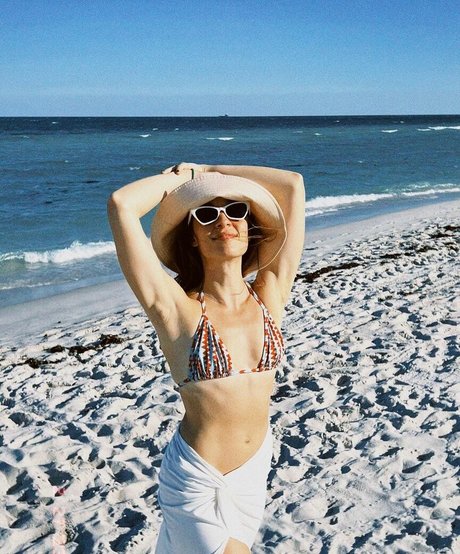 Catalina Garcia star art pictures