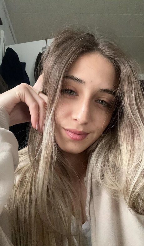 YellowMinimum6204 pornstar nice img