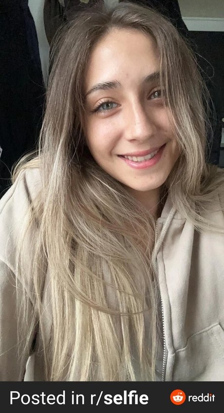 YellowMinimum6204 sexy model gallery