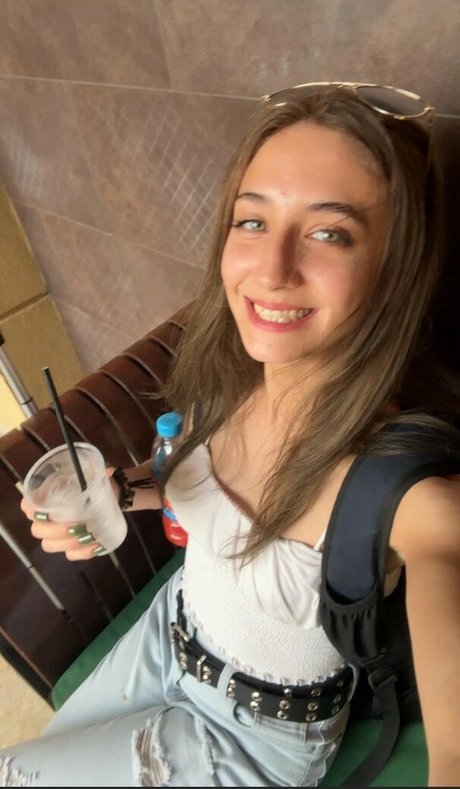 YellowMinimum6204 porn actress picture