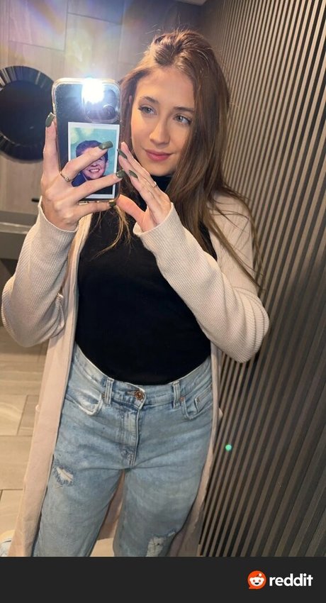 YellowMinimum6204 pornstar nude pics