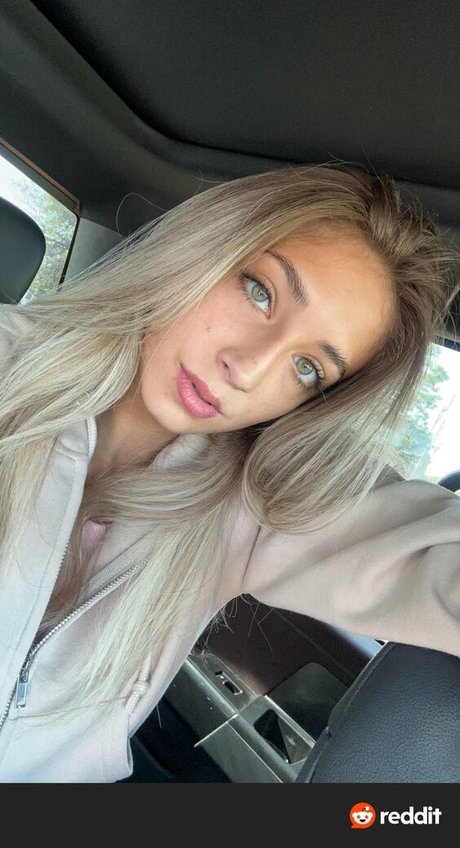 YellowMinimum6204 xxx pornstar img