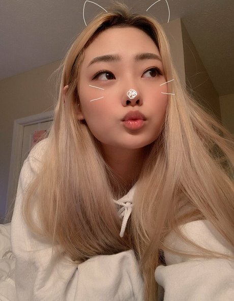 esblee pretty model images