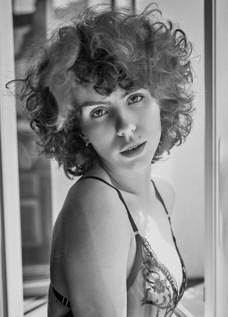 redhead thick onlyfans erotic image