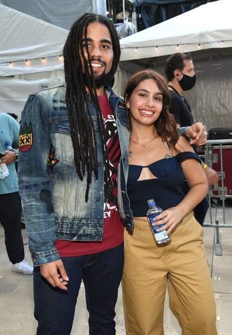 Alessia Cara pretty actress pic