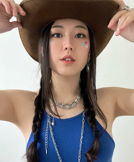 JisuArtist model best pic