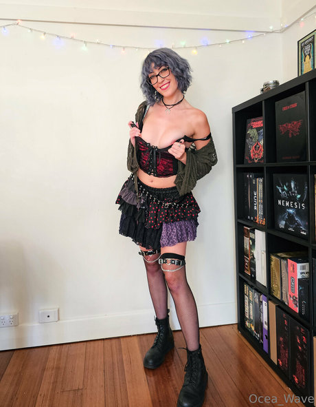 ocea wave model nude pictures