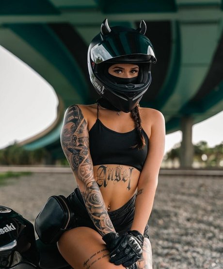 Chalina l hd pornstar archive