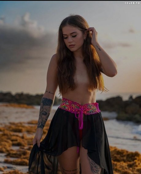 Chalina l beautiful star photo