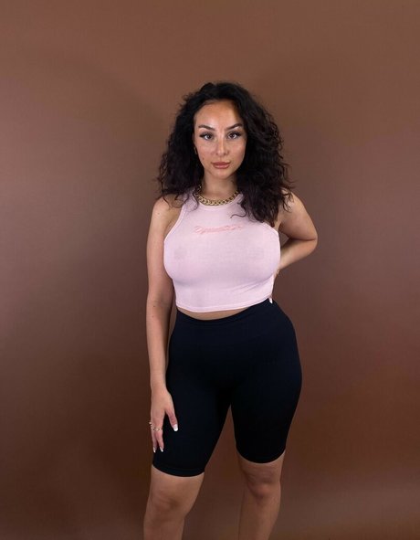 Marleymathers high quality model photo