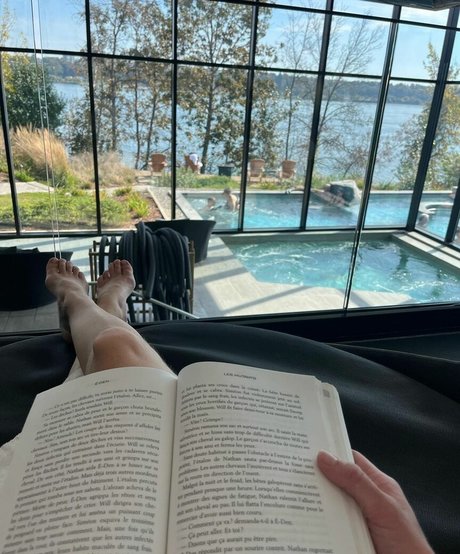 thenaughtykim model sex picture