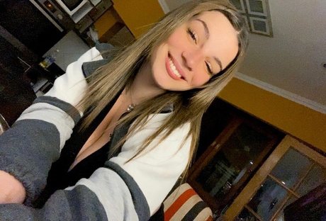 Micaela Perlezzi star top photos