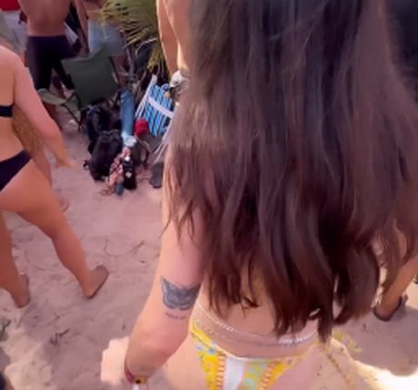 Vitoria Castro hot star gallery