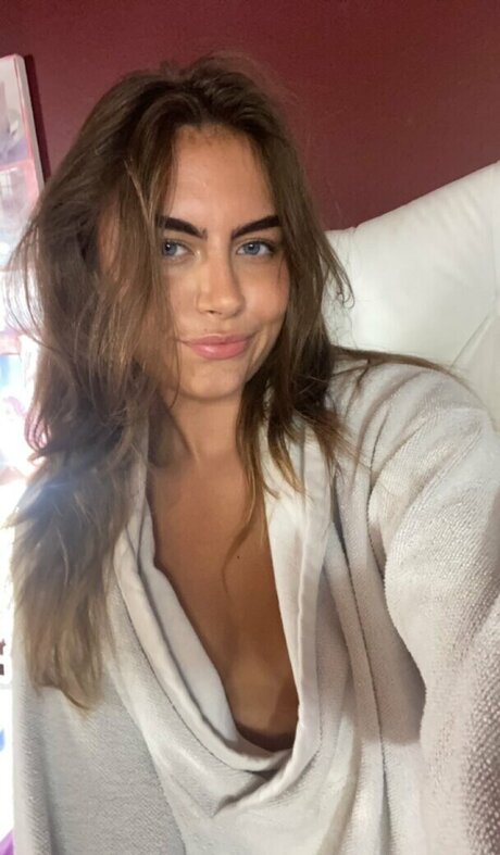 Selina Bentz perfect model image