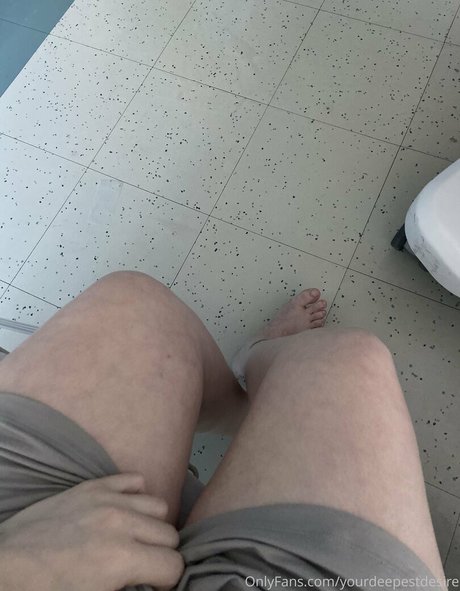 jizz4nora nude model archive