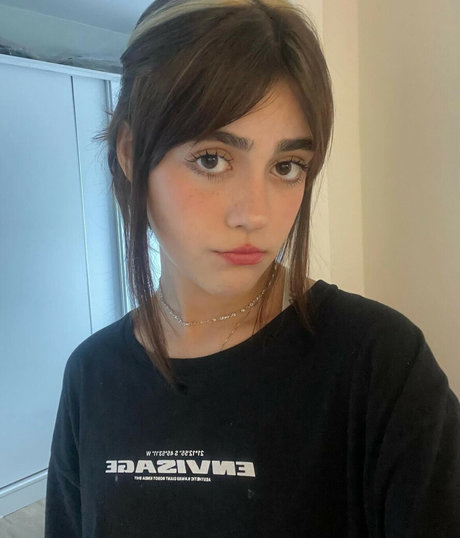 aangelarrochista model sexy photo