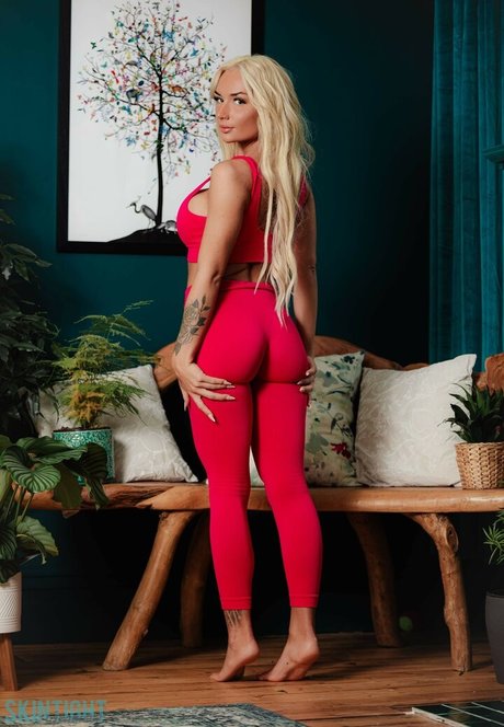 charstevesxo beautiful actress picture