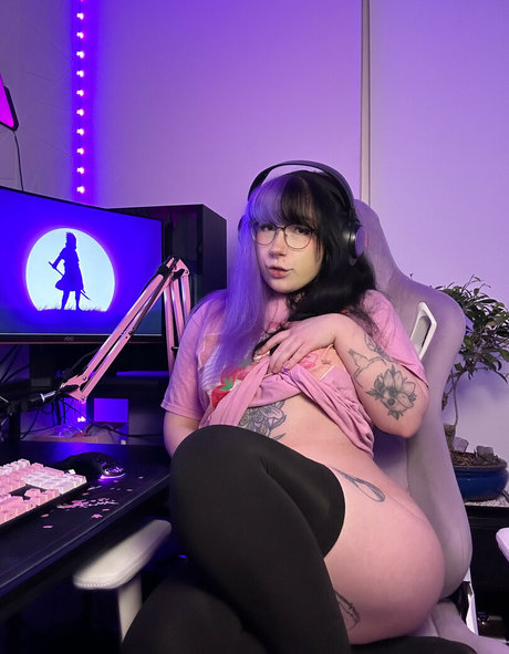 eviemischiev pornstar top images