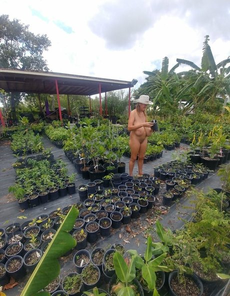 Busty Petra model xxx photos