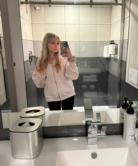 Sagemommy sexy model pics