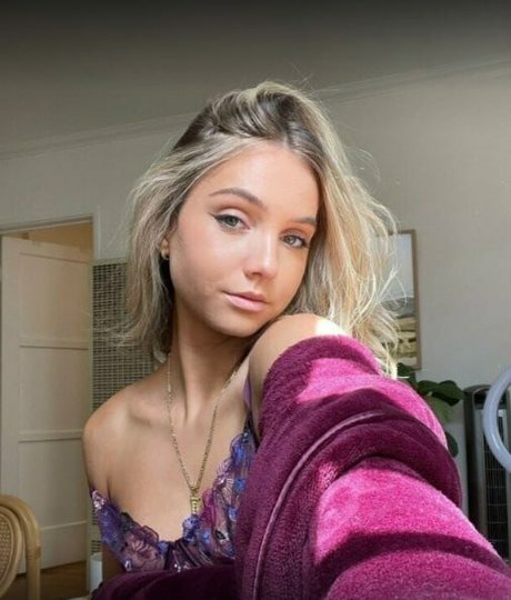 elmichelsen21 nudes actress photos