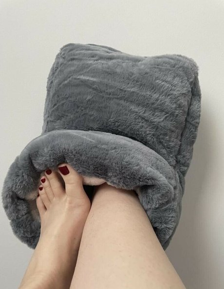 Kyra Wild high quality actress picture