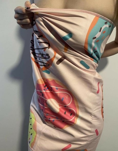 Kyra Wild star hd photos