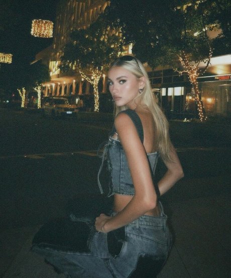 Summer Rose Hart star pornographic archive