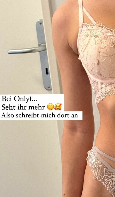 Lenchen model sexy images