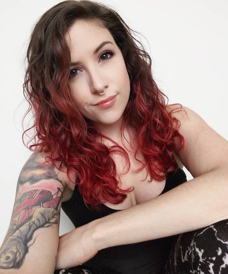 Renee Reynosa naked actress gallery